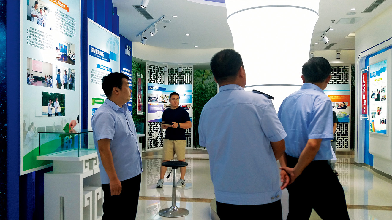 國家稅務(wù)總局高青縣稅務(wù)局法治文化空間(展廳)